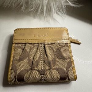 Coach Signature Canvas & Patent Leather Bifold Wallet Vintage | Good Condition